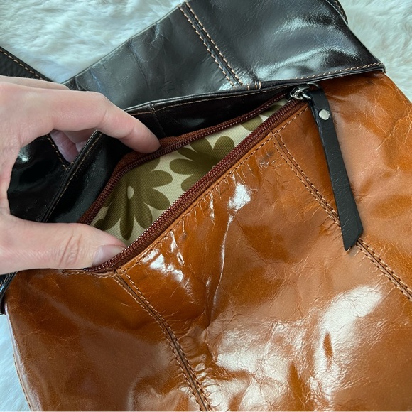 NINO BOSSI Brown and Cognac Leather Crossbody Bag - Picture 13 of 15